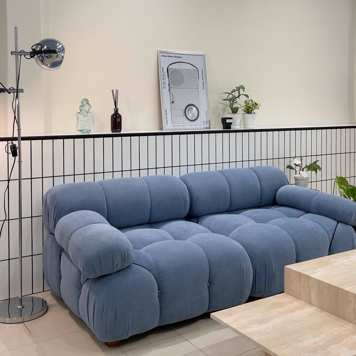 #คาเฟ่สุดน่ารักเหมือนวาร์ปไปเกาหลีเปิดใหม่ที่BTSกรุงธน

🏠💙 แกร๊ น่ารักไม่ไหว  หลังจากที่นางเปิดแบบ Soft Opening แต่ 3 วันตอนกลางเดือนสิงหา ตอนนี้นางมาเปิดเต็มตัวแล้วค่ะ “Something About Us Cafe” คาเฟ่มู้ดคือเหมือนวาร์ปไปที่เกาหลีจริงๆค่ะ ความครีม ความฟ้า คือฟ้าที่ใช่มาก