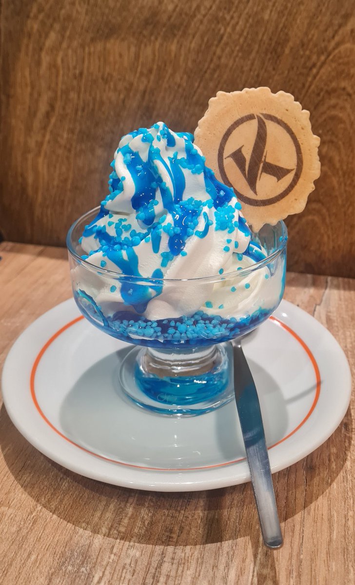 BarKingstons's tweet photo. Introducing our Bubblegum Crunch 

Soft serve ice cream, Bubblegum sauce, topper with Bubblegum crunch

The perfect treat for all the kids who are just starting or returning back to school over the next few days https://t.co/AJpaoRDHav