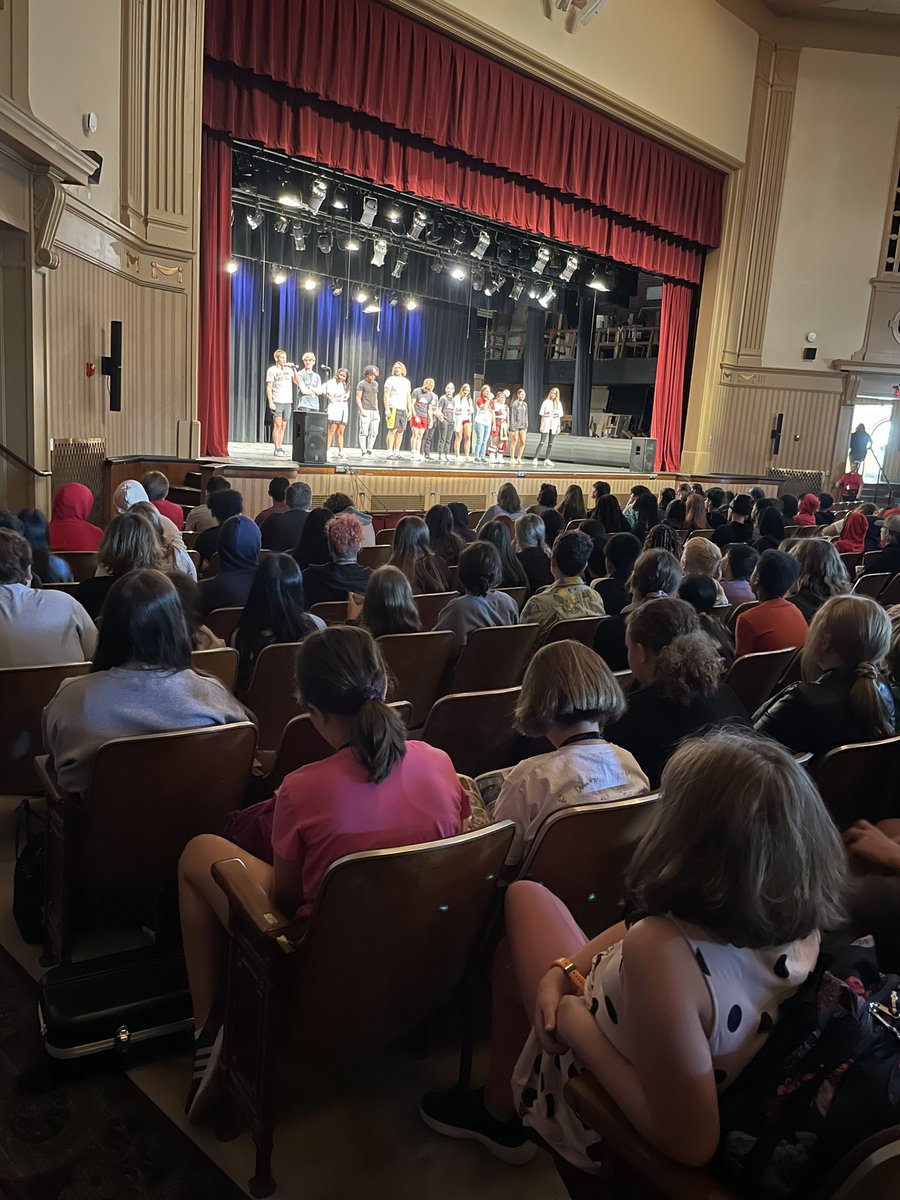 SSP7thHistory's tweet photo. Hello Day assembly today. https://t.co/g2AsV14bBR