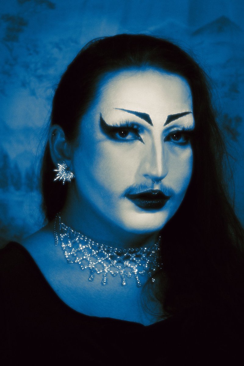enbypouffe's tweet photo. Dernier shooting en date, photographié par l'incroyable @Tribadours_Off 🫶🫶

#drag #dragqueer #dragqueen https://t.co/QvPrkpWnof