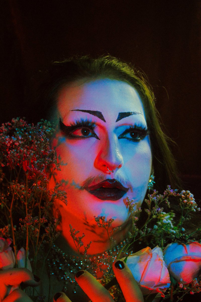 enbypouffe's tweet photo. Dernier shooting en date, photographié par l'incroyable @Tribadours_Off 🫶🫶

#drag #dragqueer #dragqueen https://t.co/QvPrkpWnof