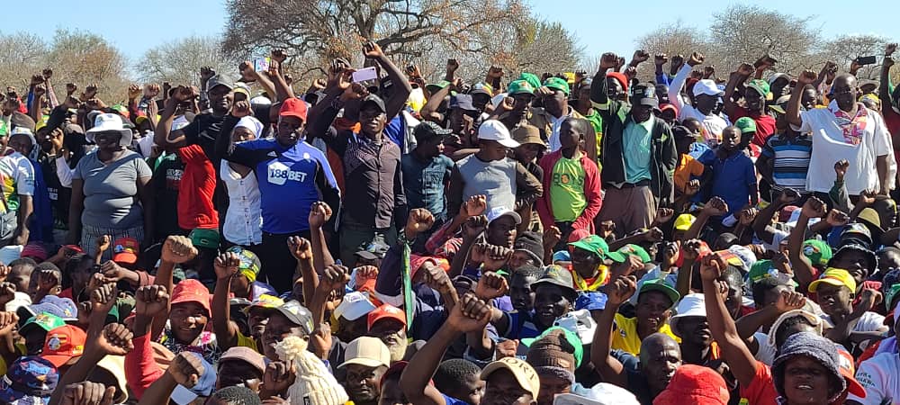 ZANUPF_Official's tweet photo. ZANU PF has a DNA of winning. No other party shall govern in this country.

#ZIM1
#NyikaInovakwaNeVeneVayo
#IlizweLakhiwaNgabanikaziBalo
__________
Distributed by
ZANU PF Headquarters:: *INFORMATION AND PUBLICITY DEPARTMENT* https://t.co/LdkFNxXDhk