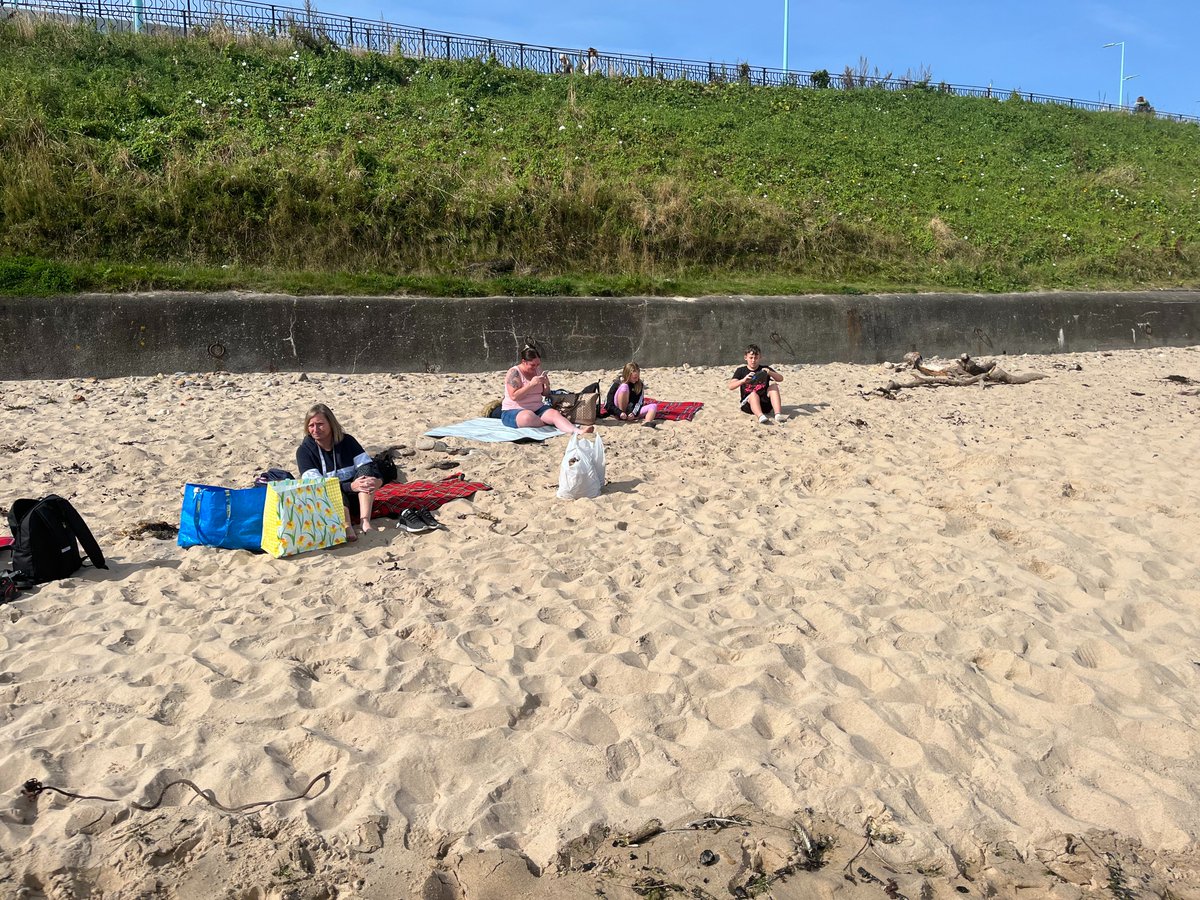 GlenroydHouse's tweet photo. Day 14 of our Summer Activities with the Children and today we went out to Whitley Bay where the Children enjoyed playing on the beach making sand castles, playing in the sea, sun bathing and then we took a walk up to the park where the kids enjoyed some ice cream. #funandfood https://t.co/XW55zGUIRa
