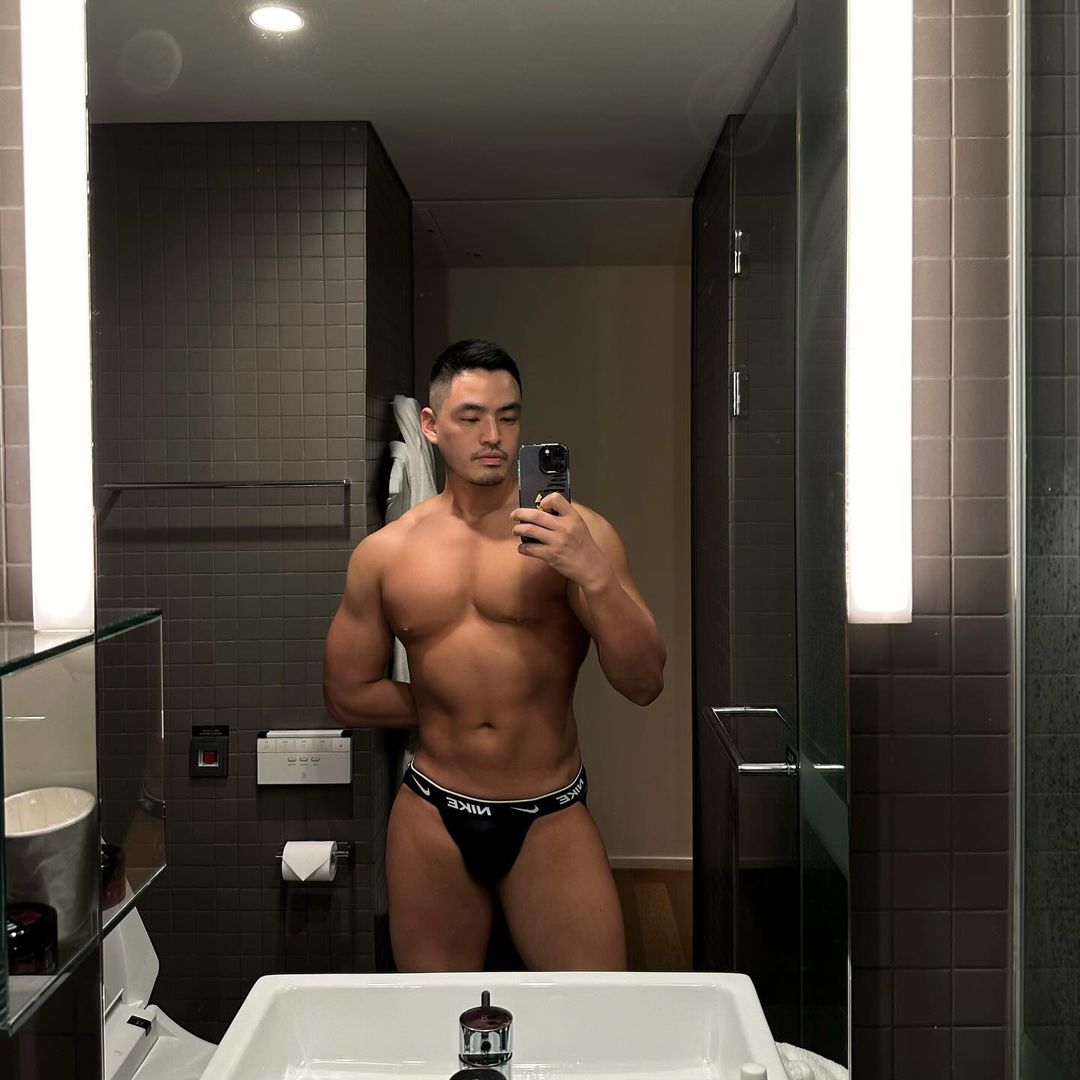 lyndon61564's tweet photo. 自介身高178體重75 不分🍆17  28歲  
 1號推薦項目👉🏿（ 龍筋按摩/前列腺按摩/油壓指壓/裸推/ ） 
1號特殊項目👉🏿（深喉/吞精/口交/深情挑逗/  ）
0號推薦項目👉����（🍆按摩/❀按摩/油壓指壓/裸推/ ）
0號特殊項目👉🏿（   打樁/金剛鑽/技術攻/ ）  
這個推特是我的推廣號 咨詢請加我 LINE→zmh77047 https://t.co/BRUjOED7pW