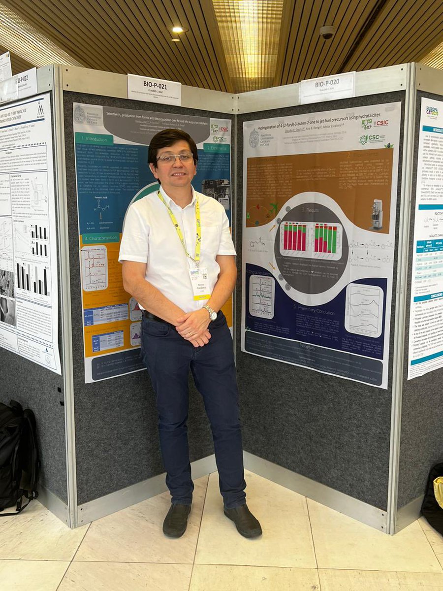 CscNucleo's tweet photo. 🧪📑 | Les compartimos algunas fotos 📸 de las presentaciones de las y los investigadores del Núcleo Milenio CSC que están presentes en el congreso Europacat 2023 en Praga, República Checa. 

(Néstor Escalona, Catherine Sepúlveda, Carla Herrera, e Ignacio Lizana)

#centrosanid https://t.co/im4QbDq0W7