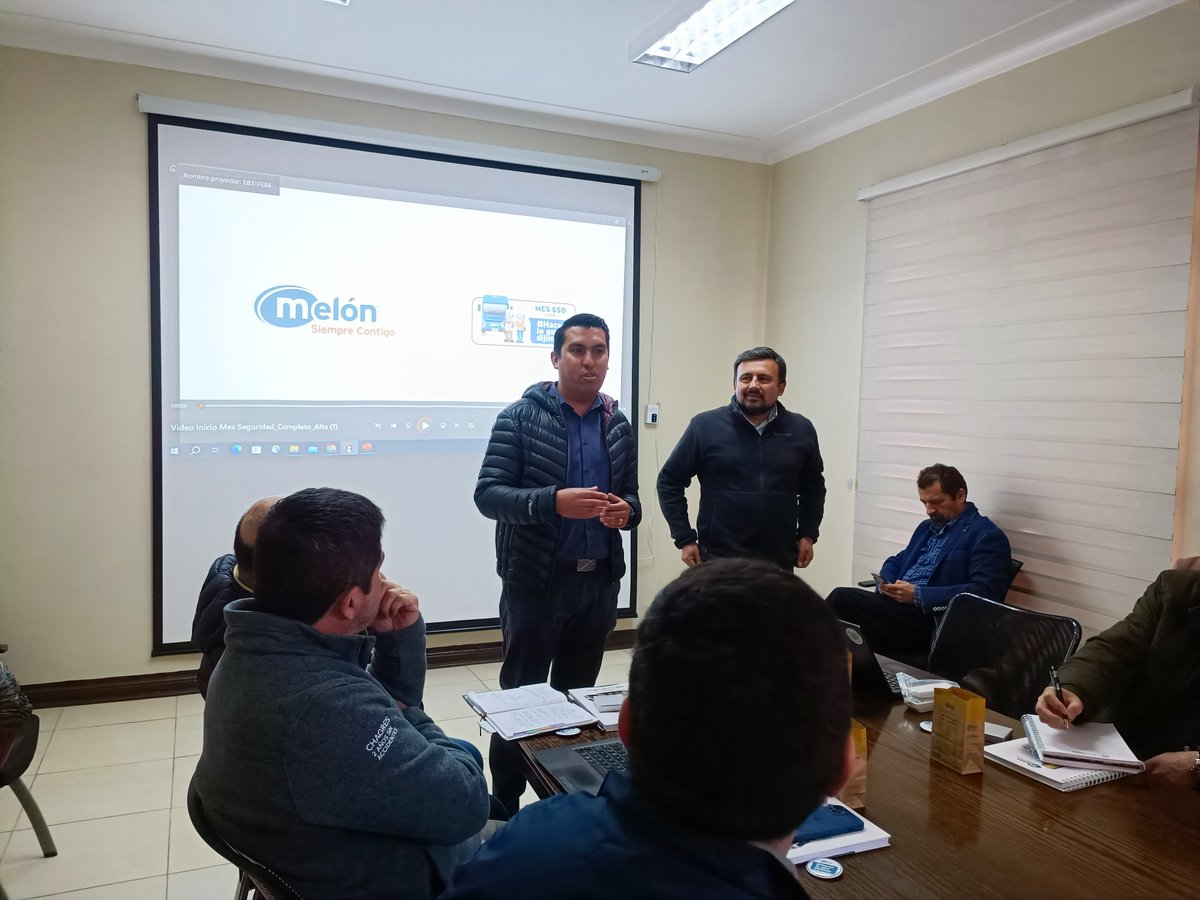 CoreseminValpo's tweet photo. Se efectúa hoy la reunión del #Coresemin Valparaíso en dependencia de la empresa #cemento Melón en la ciudad la Calera, participan representantes de instituciones publicas y privadas. Temario reunión considera bienvenida, reflexión de seguridad, sesión de comisiones de trabajo. https://t.co/j3YuYPO9qn