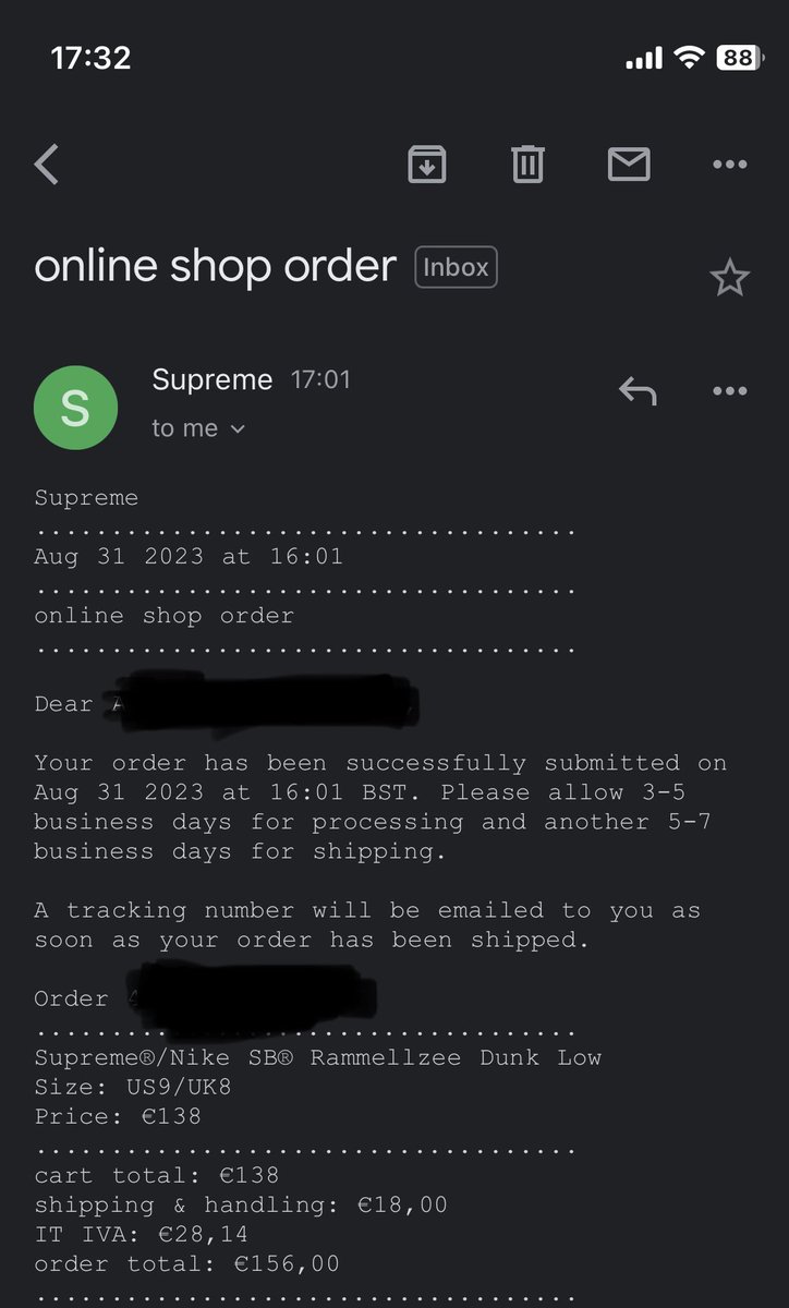 BackGround tweet media