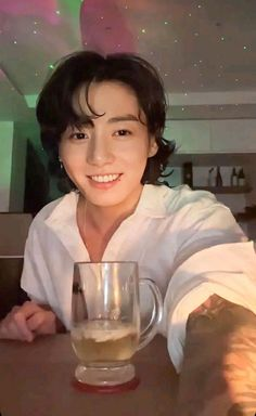 eatsjiin's tweet photo. @loveeetsukii @seokjiniiess @406FlLES https://t.co/77xcAvOvep