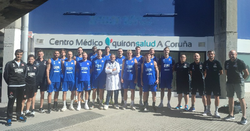 basquetcoruna's tweet photo. Un año más estamos en las mejores manos con el Doc Lariño y su equipo!  Con el apoyo y ayuda de nuestro patrocinador @quironsalud tendremos a nuestros jugadores en las mejores condiciones físicas 💪🏼

Antes de arrancar los entrenamientos tocó comprobar que todos estaban listos! 🏀