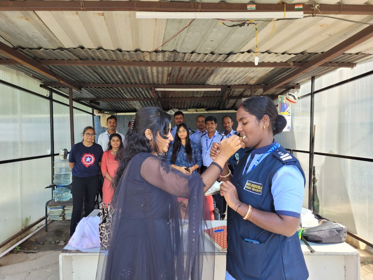 abvphcu's tweet photo. Thread of Togetherness: ABVP-HCU Spreads Joy on Rakhi, Bridging Gaps at HCU. ABVP-HCU Celebrates Raksha Bandhan with a Touch of Unity. https://t.co/FAtgxkOszI