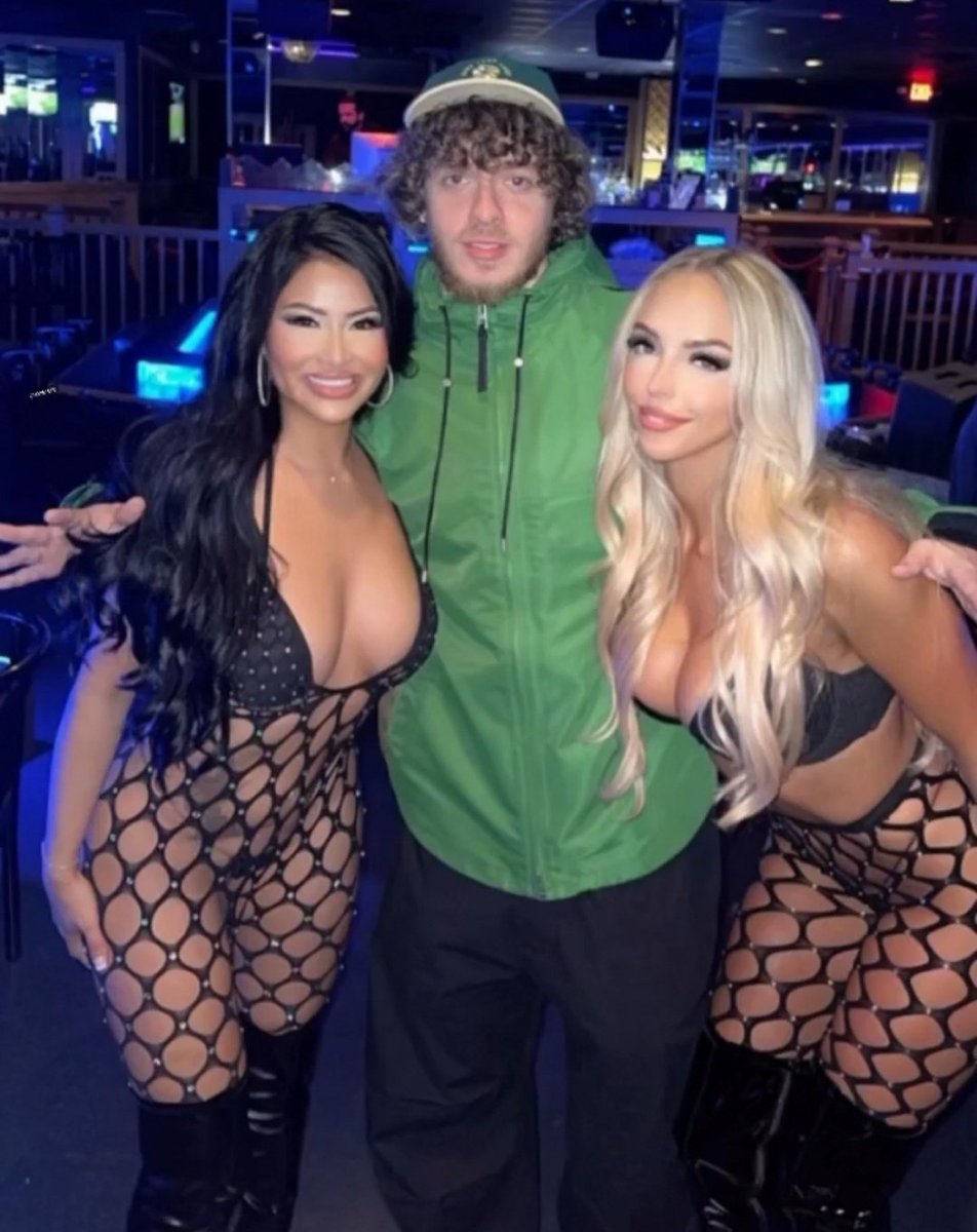 RBBqueenmom's tweet photo. @jackharlow tell me you had fun without telling me you had fun #Denvermusicvideo ๐ฅ https://t.co/T7vEWhccyR