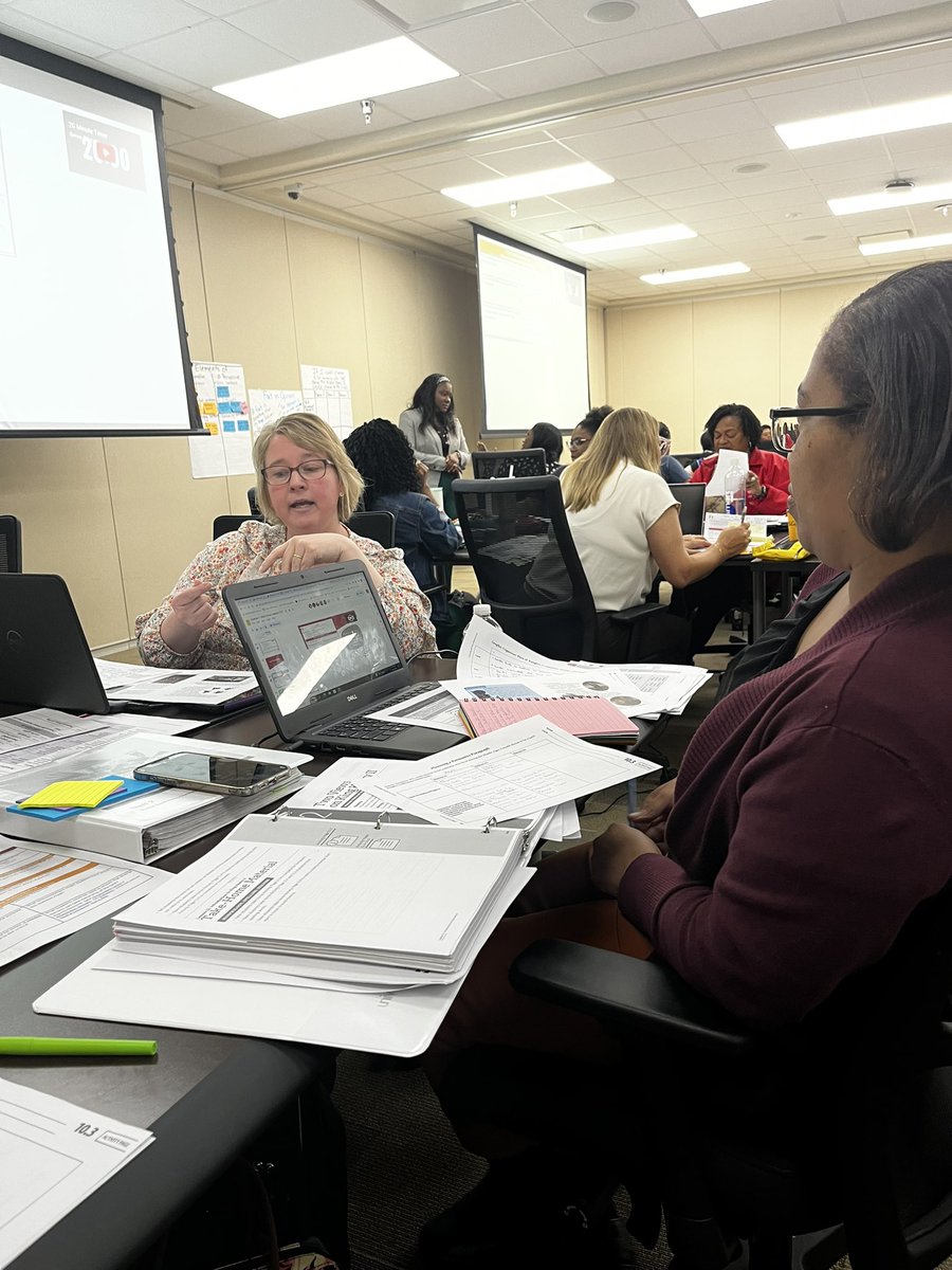 Deep discussion of quoting vs paraphrasing. How are we differentiating to push kids. #myaldine #juddurah #CBPL #SpenceGrind