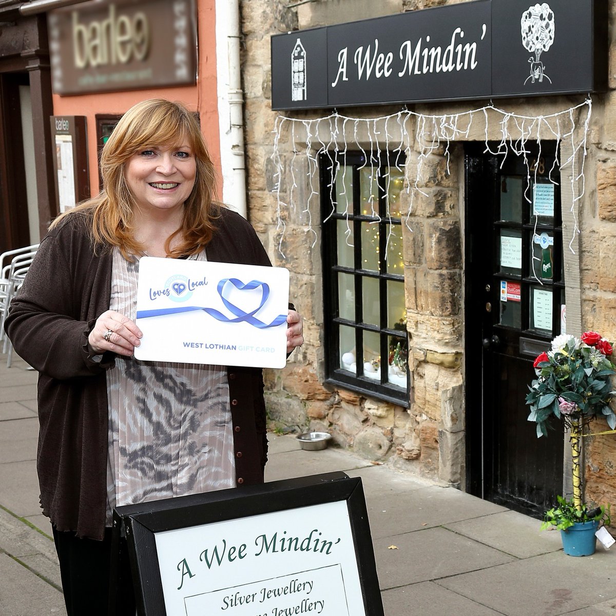 BGWestLothian's tweet image. It's day 4 of #SLLweek and @LoveWestLothian are celebrating the picturesque town of Linlithgow🎉

Linlithgow is popular not only for its amazing history, but it's great variety of unique shops!

Learn more below⬇️
tinyurl.com/4wh3k8cy

#ScotlandLovesLocal #ChooseLocal
