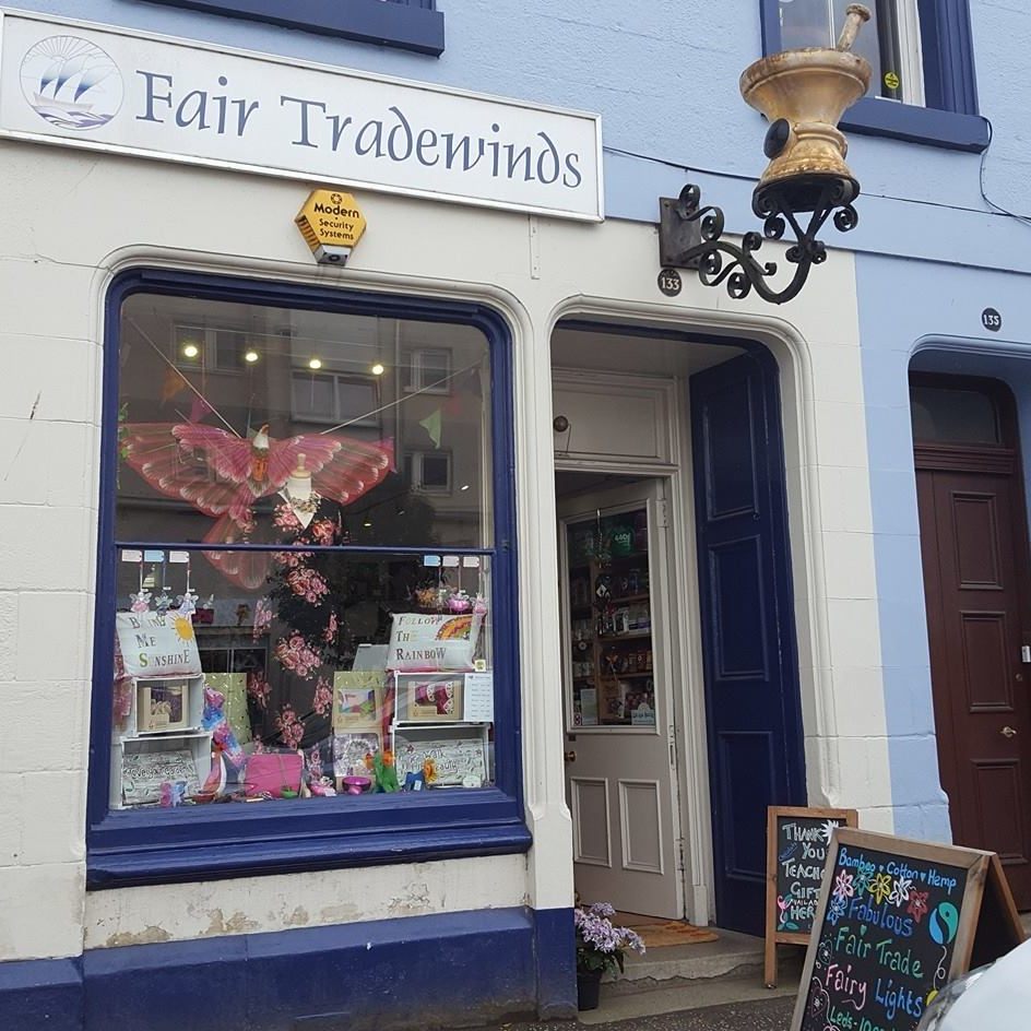 BGWestLothian's tweet image. It's day 4 of #SLLweek and @LoveWestLothian are celebrating the picturesque town of Linlithgow🎉

Linlithgow is popular not only for its amazing history, but it's great variety of unique shops!

Learn more below⬇️
tinyurl.com/4wh3k8cy

#ScotlandLovesLocal #ChooseLocal