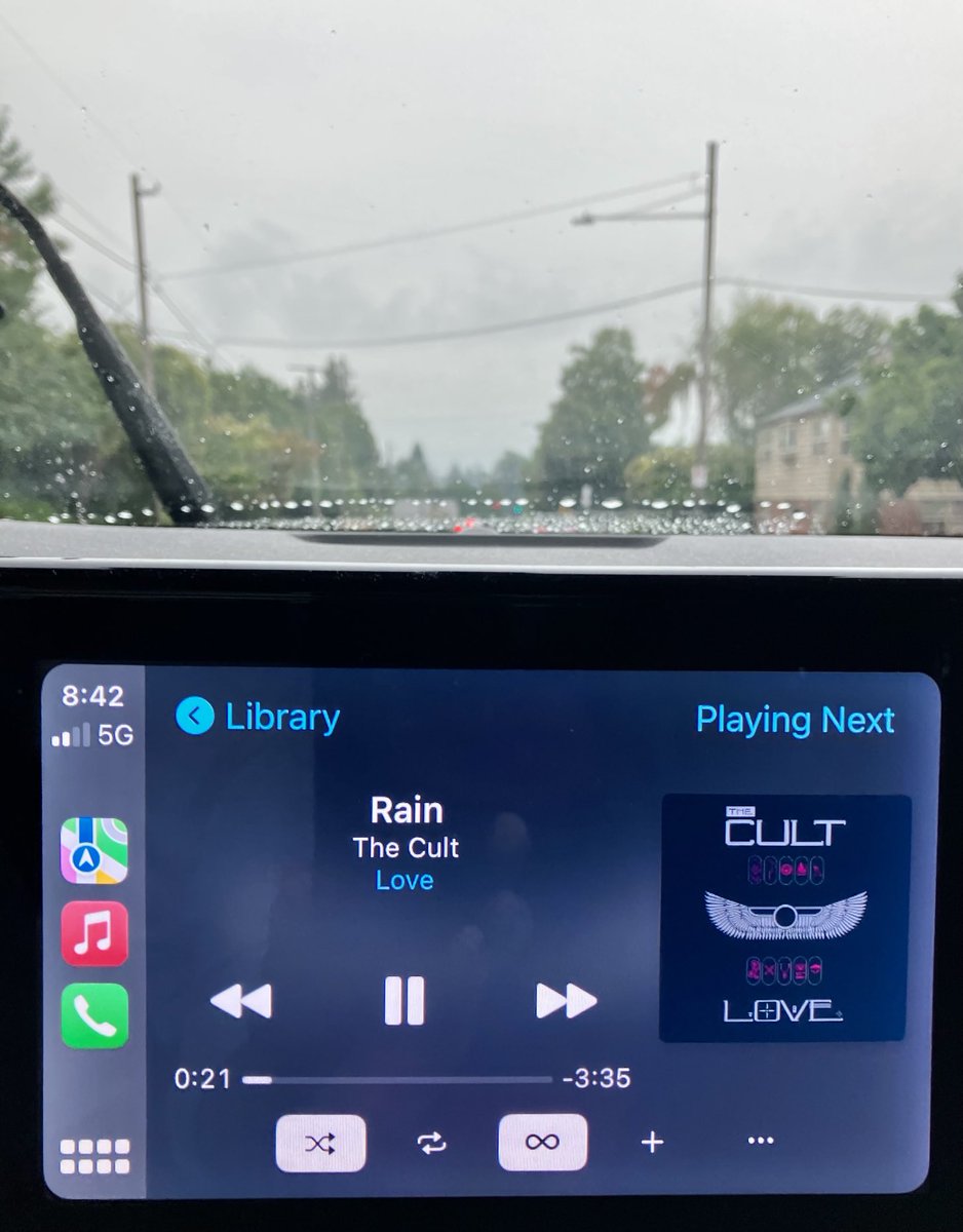 SgtPeteSimpson's tweet image. Its like @AppleMusic⁩ knew it’s been a minute. #pdxtst #pdxweather #thecult 🌧️ 🎸