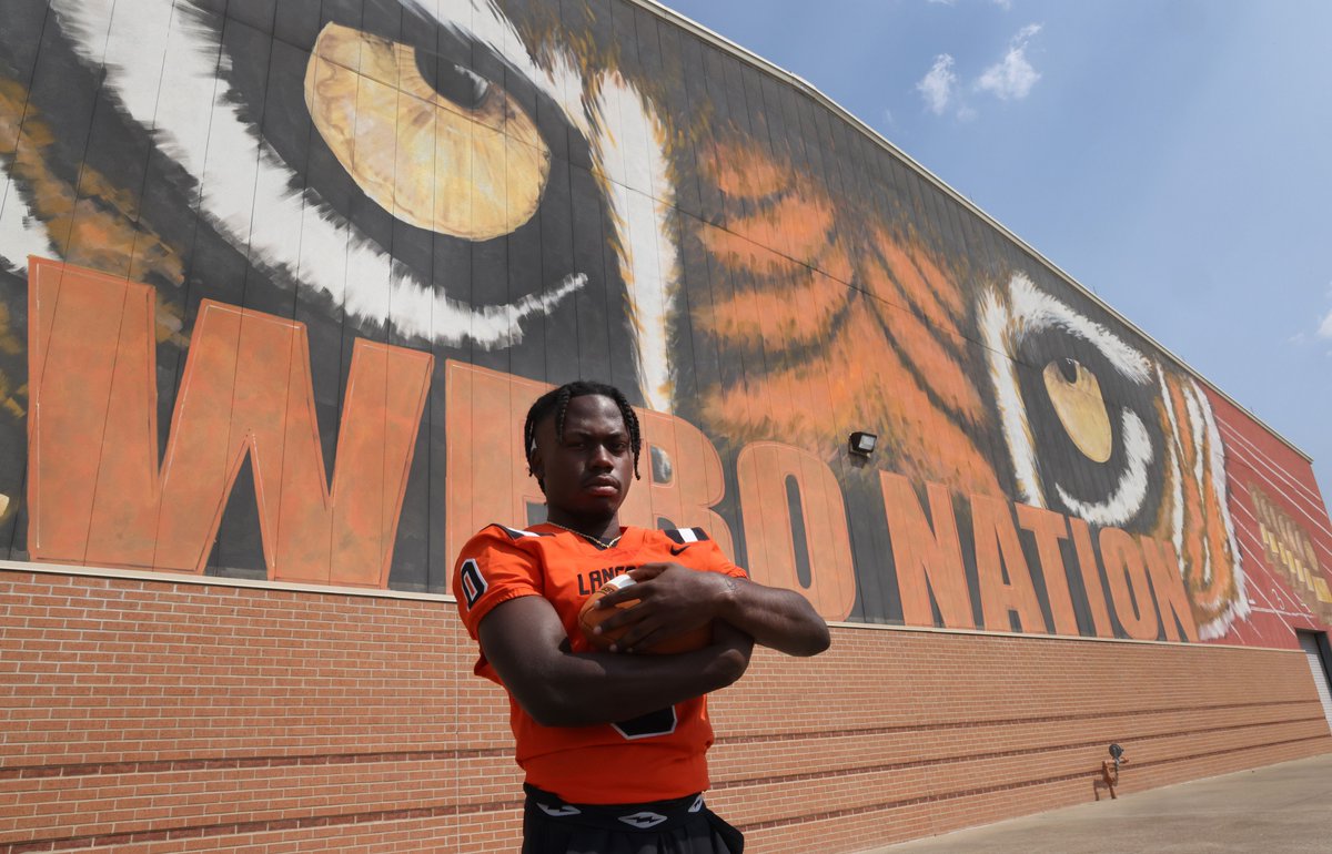 Greg Riddle (@dmngregriddle) on Twitter photo Shot 4 times on Mother's Day, star wide receiver Ti’Erick Martin went from not being able to walk to scoring a touchdown in Lancaster's season opener.
See how he made such an amazing recovery.
Read: dallasnews.com/high-school-sp…
#txhsfb <a href="/SportsDayHS/">SportsDayHS</a> <a href="/SportsDayDFW/">SportsDayDFW</a> <a href="/LancasterISD/">Lancaster ISD</a> Shot 4 times on Mother's Day, star wide receiver Ti’Erick Martin went from not being able to walk to scoring a touchdown in Lancaster's season opener.
See how he made such an amazing recovery.
Read: dallasnews.com/high-school-sp…
#txhsfb <a href="/SportsDayHS/">SportsDayHS</a> <a href="/SportsDayDFW/">SportsDayDFW</a> <a href="/LancasterISD/">Lancaster ISD</a>