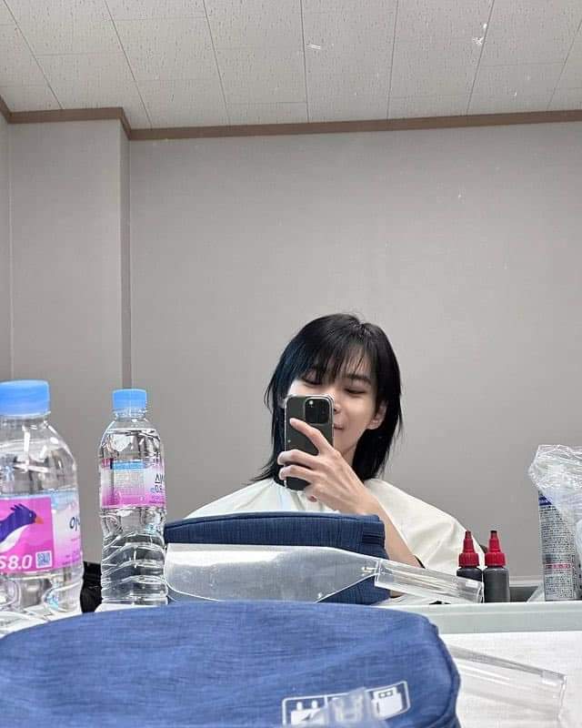doOyy_gf's tweet photo. Doyoung con cabello largo 😍 https://t.co/Ceb3ZwmY8Q