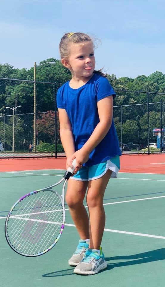 mholmesgolf's tweet photo. When we put Katie in tennis lessons and she just wouldn't lose that golf grip ๐ฅฐ
#WasntMeantToBe โค๏ธ https://t.co/gFHOlaXyoF