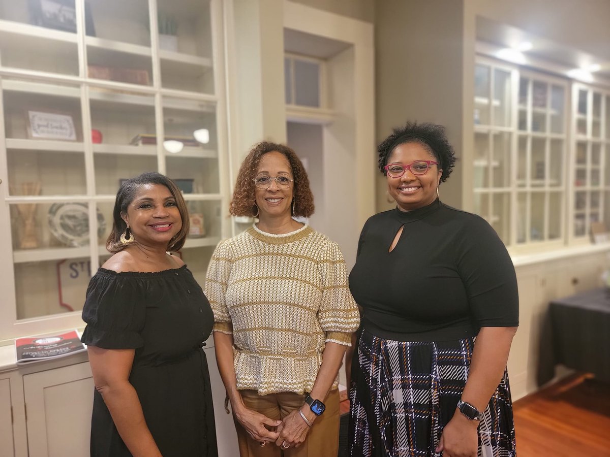 GradAkron's tweet image. We are excited about Project GRAD Akron&apos;s Achieving Dreams&apos; Back to School Bash on September 9th! Some members of the Homecoming Court met yesterday to discuss our upcoming event. Visit our website and vote with your donations for your candidate(s): bit.ly/3rVobq0