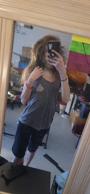 Good morning everyone~ 🥰🥰 https://t.co/1yYLPYfAUm<a href="/tag/livestream"class="tags"><span>#livestream</span></a>