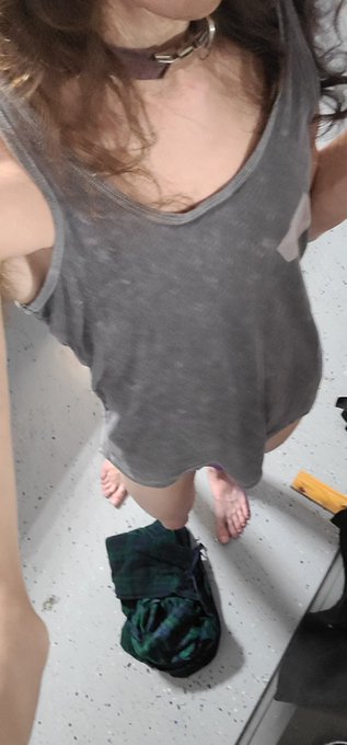 Good morning everyone~ 🥰🥰 https://t.co/1yYLPYfAUm<a href="/tag/livestream"class="tags"><span>#livestream</span></a>