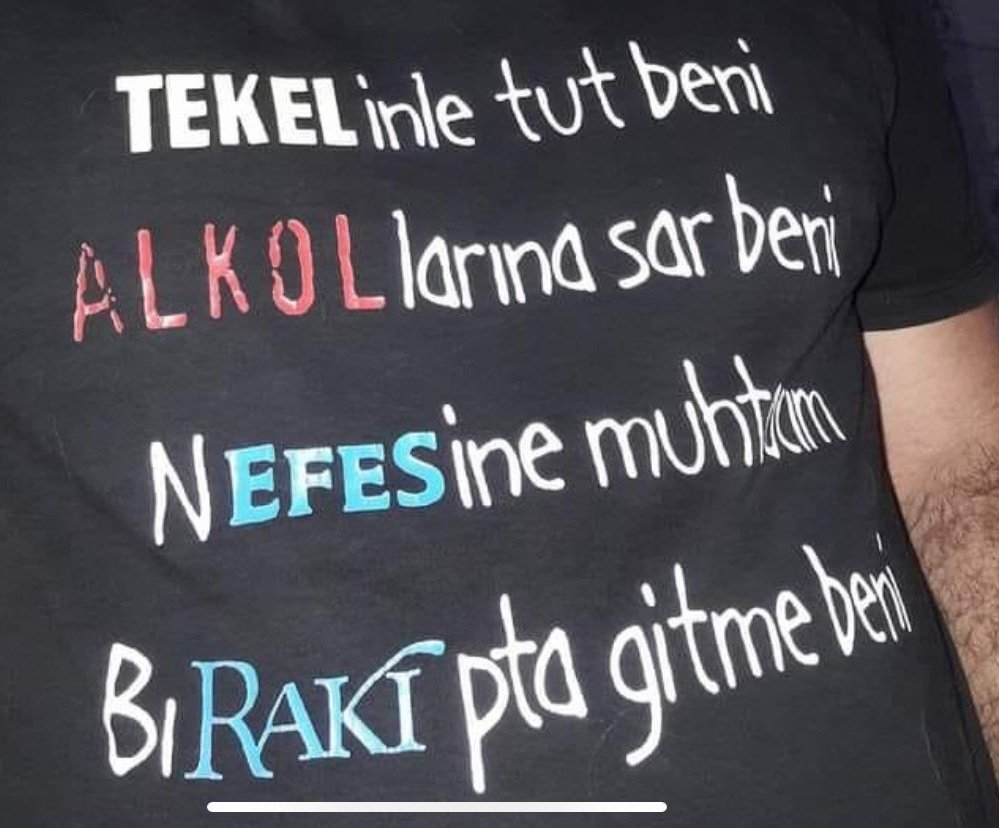 lafallatan's tweet photo. TEKELinle tut beni
ALKOLlarına sar beni
nEFESine muhtacım
BİRAkıpta gitme beni https://t.co/9MggwBrget