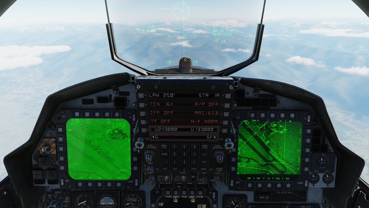 Cinari_Amatuka's tweet image. F-15E
合成開口レーダっていいね・・・
雲の上からでも目標エリア見えるのすごい
(兵装は全部自由落下式だけど)
結局未だマニュアル読めてないけど大丈夫っしょ
#DCSWORLD #RAZBAM