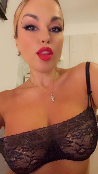 On https://t.co/AIBMKy2Ter<a href="/tag/mistress"class="tags"><span>#mistress</span></a>