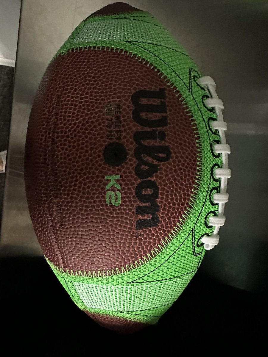 LP_Boyer's tweet photo. @WilsonSportingG bought this $40 ball @DICKS put air in it and the next day it was partially deflated. It hasn’t held air since. It was the only peewee ball on the shelves. https://t.co/eOzy4g2mJx