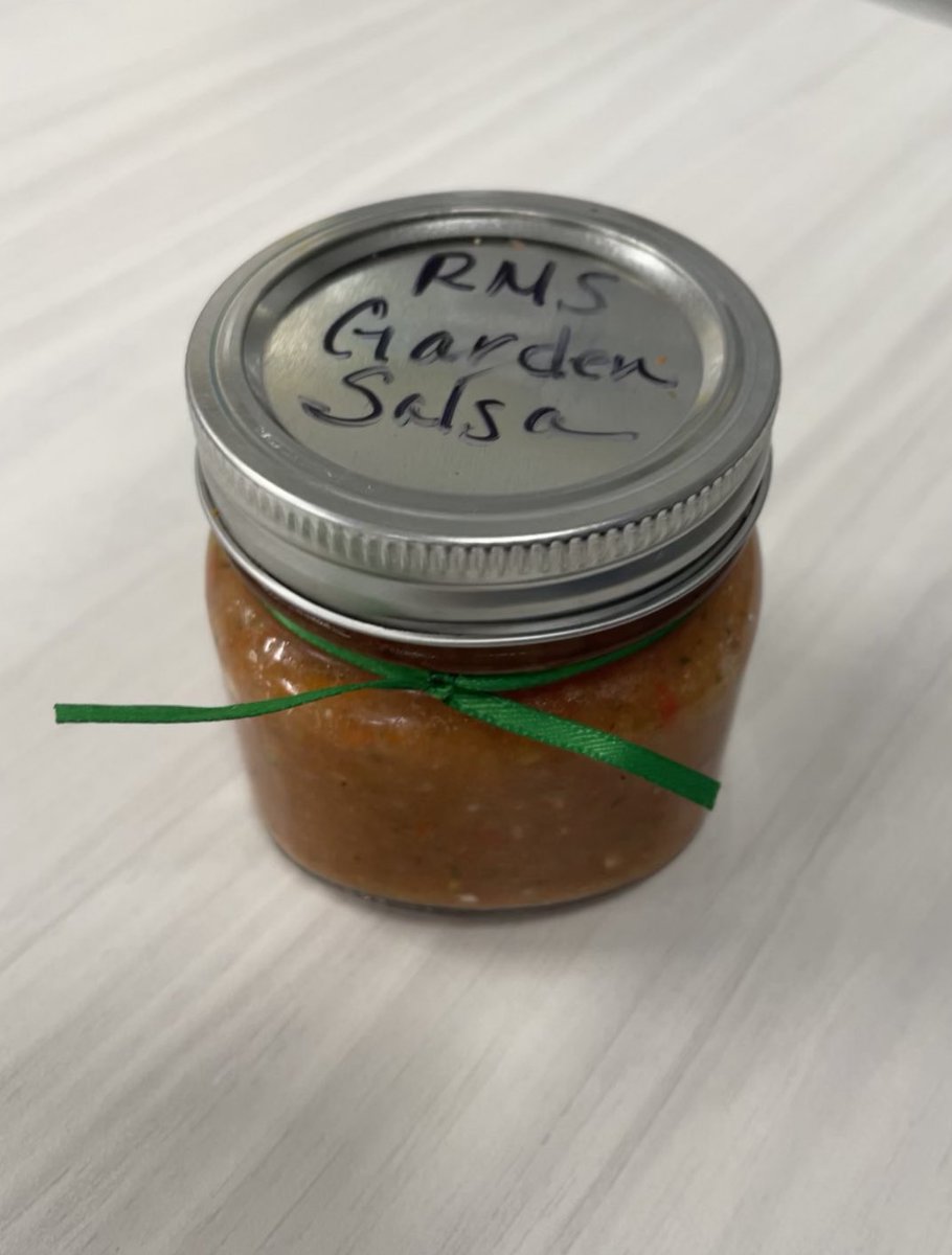 Inspiring moment at RMS this morning! One talented S turned veggies from the school garden into delicious salsa for Mrs. Durkin, our garden club sponsor. From garden to table this S is an example to us all. 
🍅🌽🧅🌶️ #ProudToBeD12