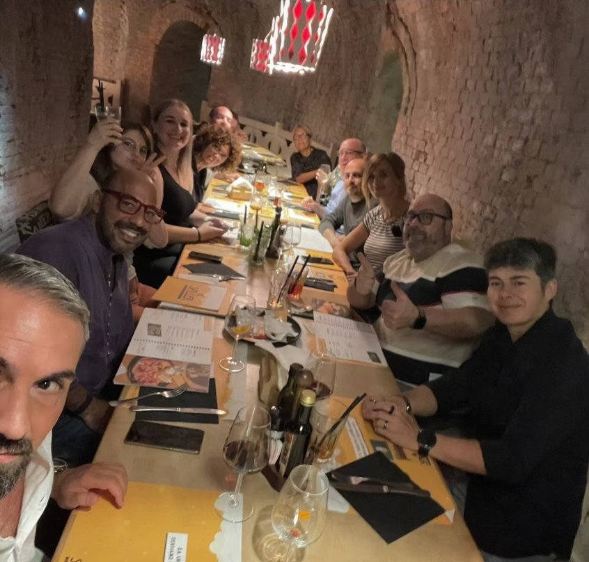Nicolalpi's tweet photo. ColleganzaIkeana....  #ubry https://t.co/Dtue7YN0Ve