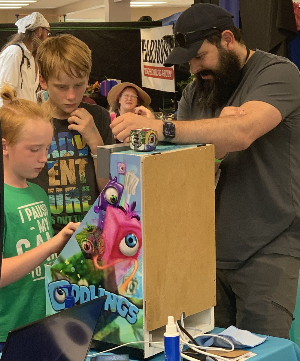Thrilled to be at DIY Fest in Salt Lake City 🌟🎮🙌

Consider it a dress rehearsal for Comic Con 🦸‍♂️🦸‍♀️ 

Our mini Oddlings arcade cabinet is now live and kicking, and oh boy, did we have a blast! 🕹️🎮 

Let the gaming adventures begin! #DIYFestSLC 🕺💫