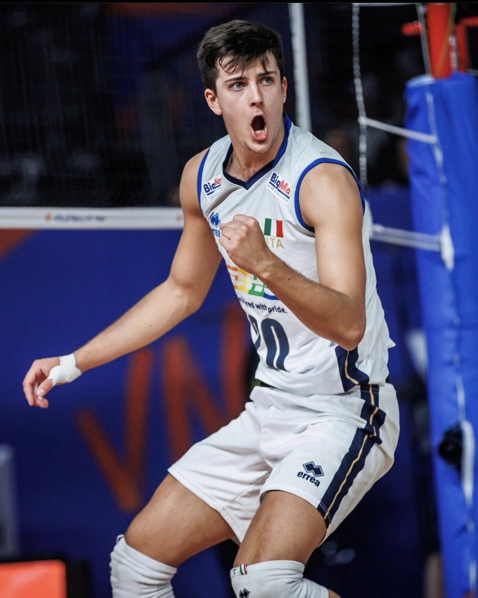 _YouWillBeQueen's tweet photo. Eroe di serata #EuroVolleyM https://t.co/FizcdgV6nq