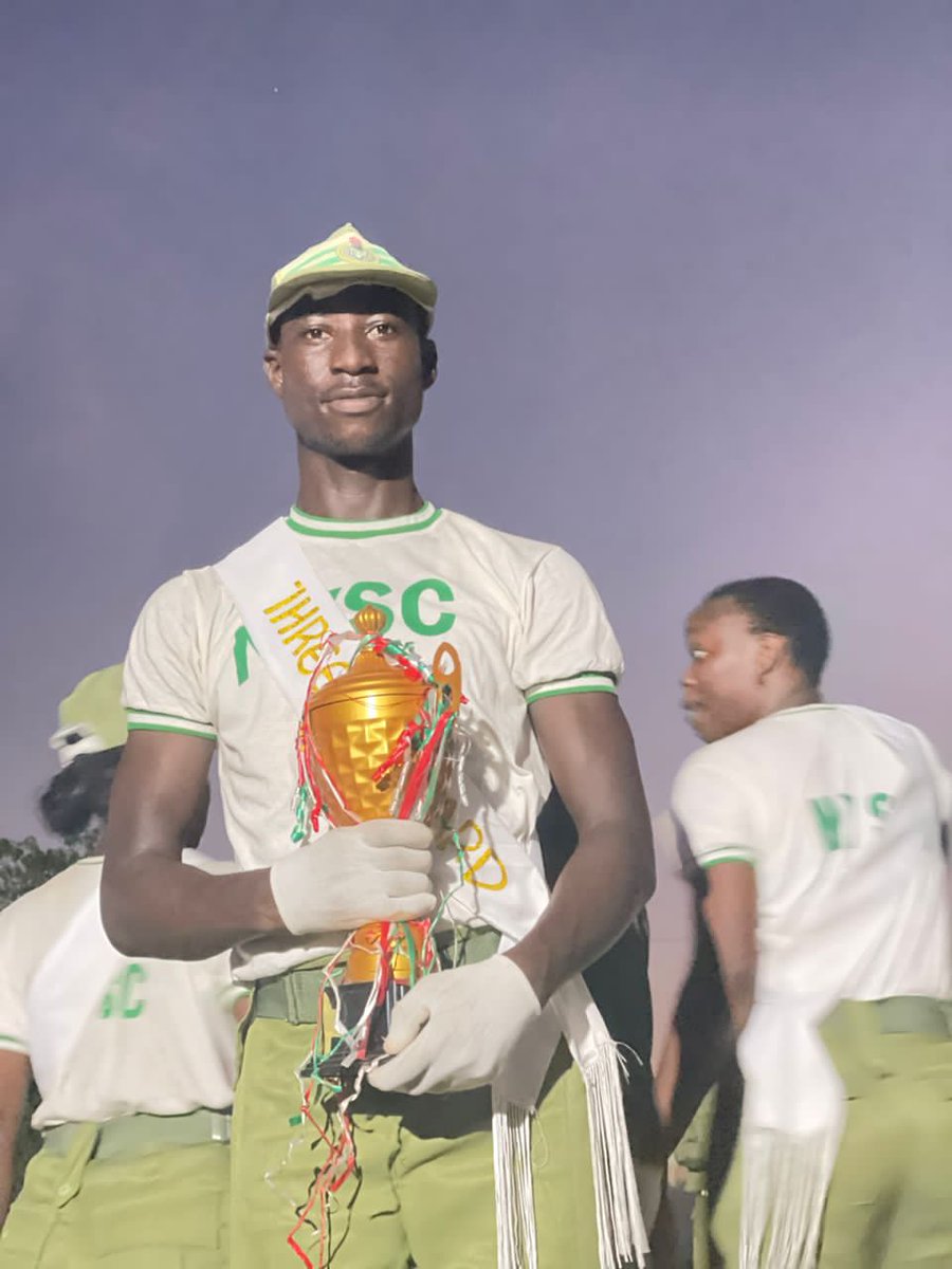 abtem_sub's tweet photo. As the right hand marker we drive well ...i got the best instructor..
@officialnyscng
#NYSC
#BENUEKOPA
#23B2 https://t.co/Koifz13RNm