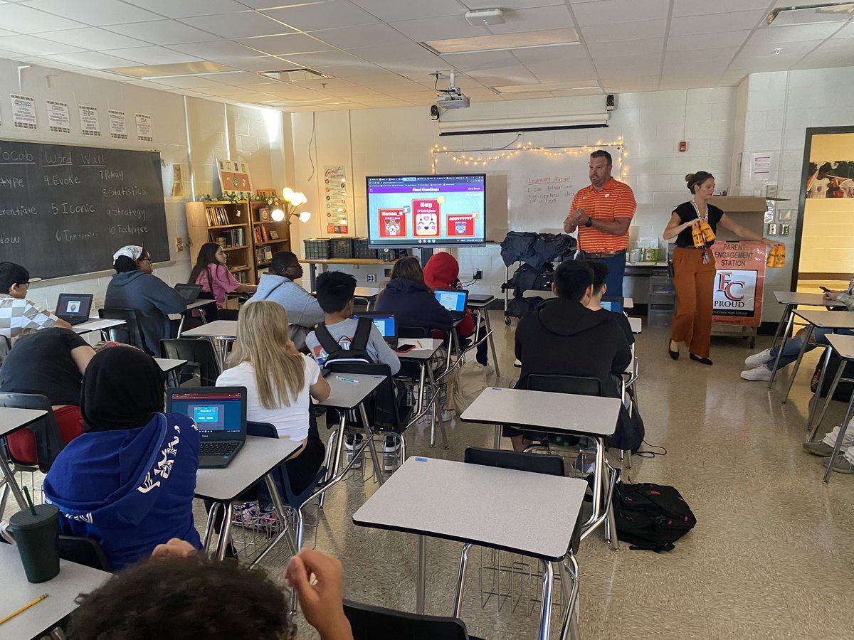 Mr_Sheim's tweet photo. So great to visit @FreshAcademy_FC classes to celebrate and give our students their Class of 2027 #SwagBags! This is going to be an AMAZING year @FernCreekHigh! #FCProud @sarawilson021 @rebeccanicolas6 @AcademiesofLou https://t.co/Z0BXoqi8dw