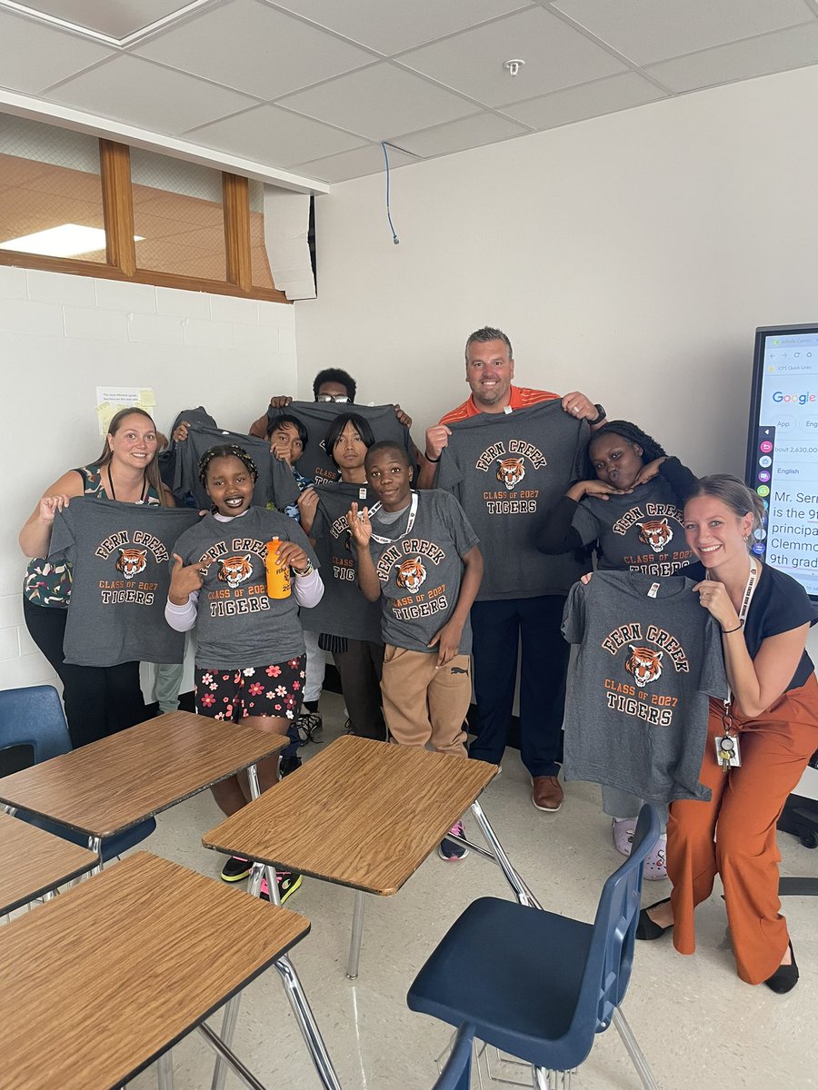 So great to visit <a href="/FreshAcademy_FC/">FCHS Freshman Academy</a> classes to celebrate and give our students their Class of 2027 #SwagBags! This is going to be an AMAZING year <a href="/FernCreekHigh/">Fern Creek High School</a>! #FCProud <a href="/sarawilson021/">FC Sara Wilson-Abell</a> <a href="/rebeccanicolas6/">Dr. Rebecca Nicolas</a> <a href="/AcademiesofLou/">AcademiesofLou</a>