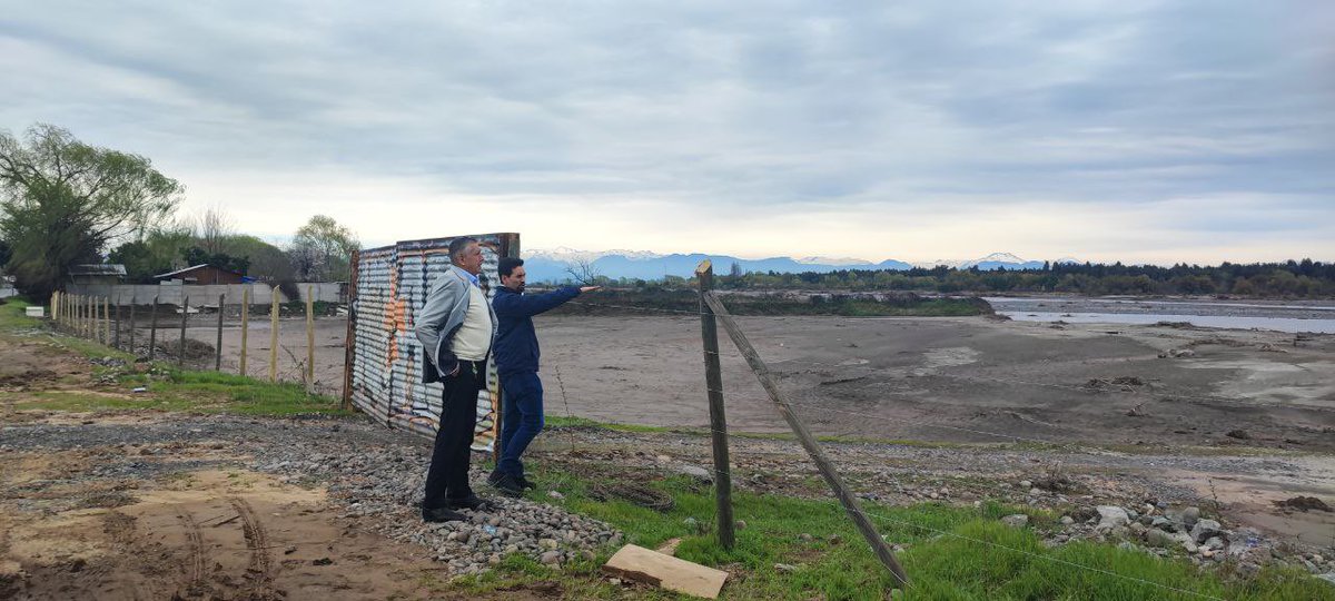 MauleBBNN's tweet photo. En Rauco 
Llegamos hasta la comuna para reunirnos con el Alcalde y ver en terreno las necesidades urgentes de vecin@s, Tratamos temas para ayudar a Familias por regularización de emergencia, acceso a ríos y proyectos de fijación de deslindes donde visitamos el sector de Tricao. https://t.co/qXGN4X88n0