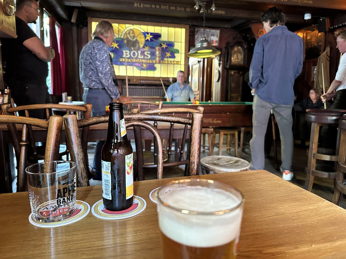 MarcIsTraveling's tweet photo. Day 342: painters start work early (lots of coffee breaks), walk into Delft center (magnet, grocery store, compression sleeves), Catherine/Veerle go for a run, last night dinner at multi-ethnic restaurant (tacos, chicken, bao buns, cocktails) https://t.co/DDPZGYL3zd
