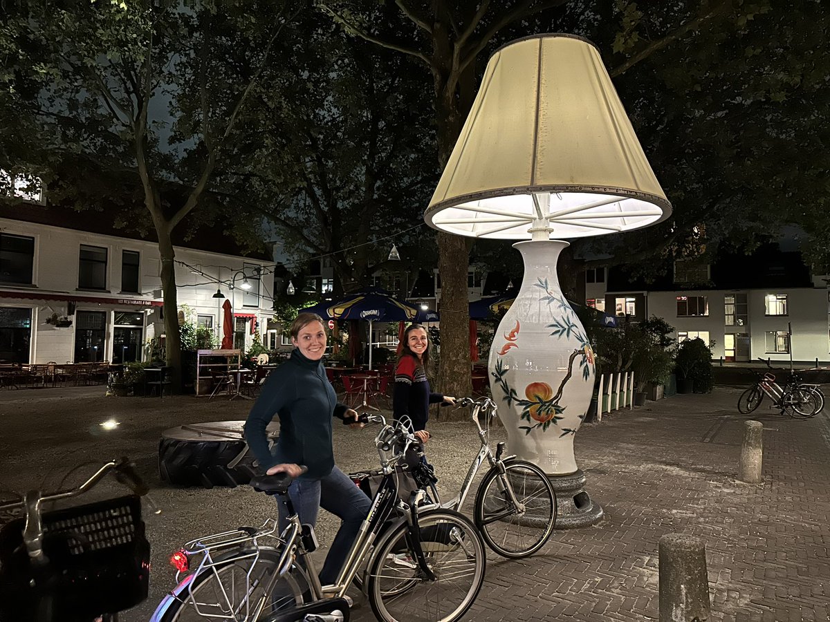 MarcIsTraveling's tweet photo. Day 342: painters start work early (lots of coffee breaks), walk into Delft center (magnet, grocery store, compression sleeves), Catherine/Veerle go for a run, last night dinner at multi-ethnic restaurant (tacos, chicken, bao buns, cocktails) https://t.co/DDPZGYL3zd