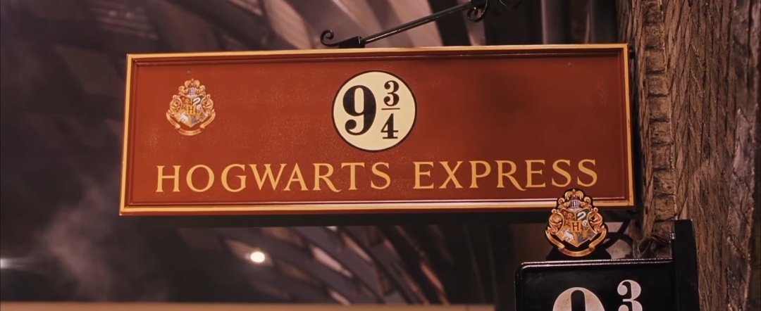sihirbakanii's tweet photo. Bugün 1 Eylül. Hogwarts yolcusu kalmasın! https://t.co/AEBTv5xZIh