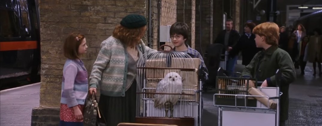 sihirbakanii's tweet photo. Bugün 1 Eylül. Hogwarts yolcusu kalmasın! https://t.co/AEBTv5xZIh