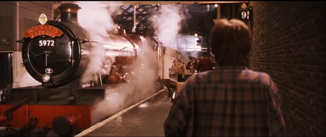 sihirbakanii's tweet photo. Bugün 1 Eylül. Hogwarts yolcusu kalmasın! https://t.co/AEBTv5xZIh