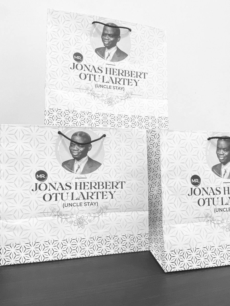 PackageHubLtd's tweet photo. Join the movement towards a more sustainable future by choosing paper bags over plastic bags. Together, we can make a difference.

Customize-Kraft Funeral Takeaway Size Paper Bag done for a client. 

Call or WhatsApp us on
024 902 4443 / 020 665 1061

#sustainability  #paperbags https://t.co/v4ZtJ9KDw5