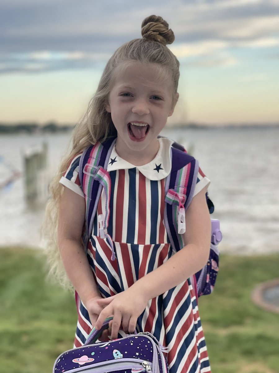 LastnerFam's tweet image. First Day of Kindergarten success!! Thank you to @FSESAACPS for taking great care of my girl! #aacpsawesome #firstdayofK
