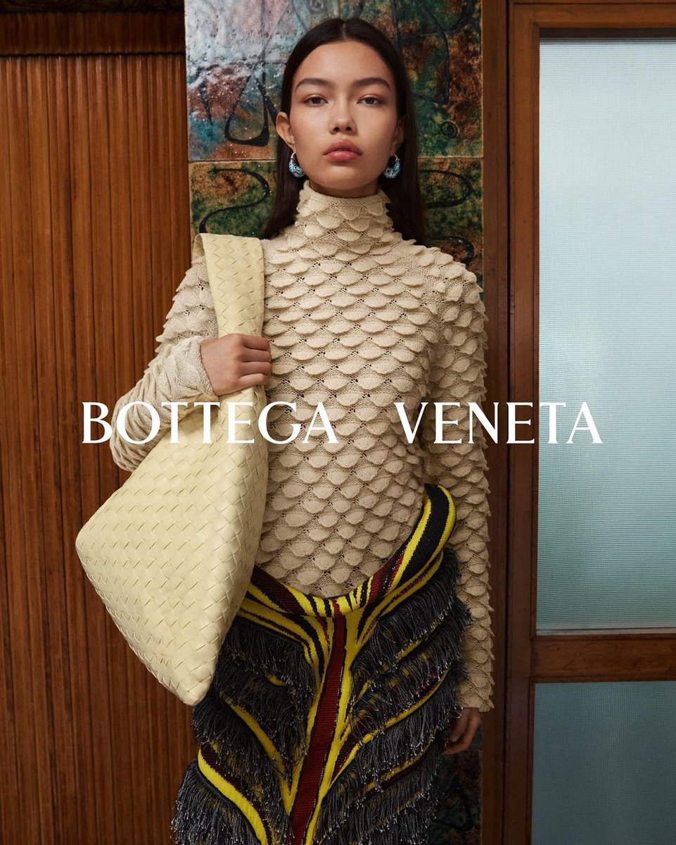 rebecamaccise's tweet image. Bottega Veneta otoño 2023 #mermaidcore