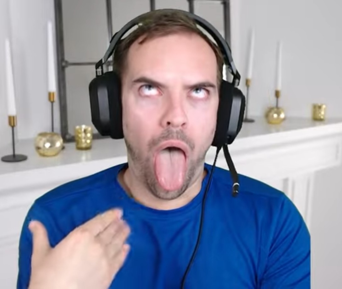 Me when I see <a href="/jacksfilms/">jacksfilms</a>'s wibbly wobbly knees