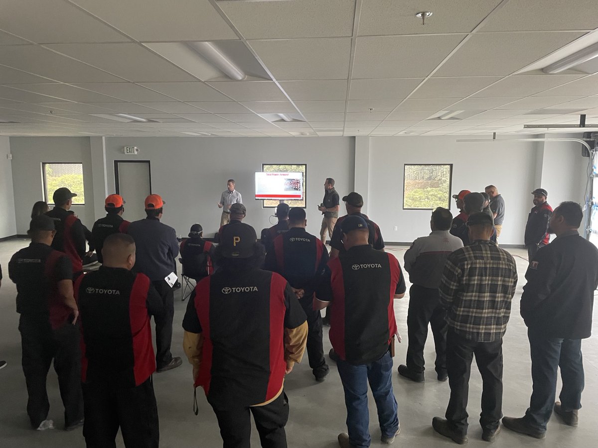 This week, we wrapped up our quarterly town hall meetings! It was fun celebrating the successes of the year so far, and look forward to what's to come in the future

Also, for the first time, we met at our brand new building in Salinas! Exciting things to come here at #TMHNC!