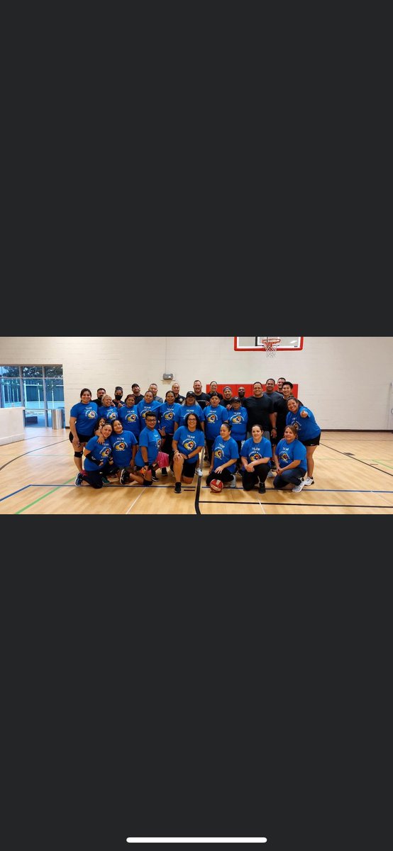 DPDNWNPO's tweet photo. Enjoyed playing volleyball with @ComadresM Northwest NPO unit winning this time. https://t.co/wdE2ssbVSS