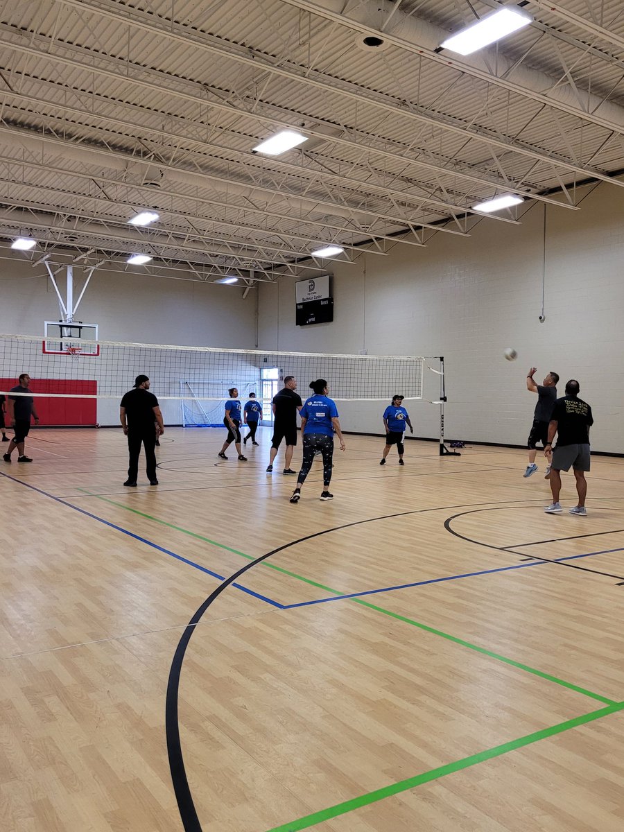 DPDNWNPO's tweet photo. Enjoyed playing volleyball with @ComadresM Northwest NPO unit winning this time. https://t.co/wdE2ssbVSS