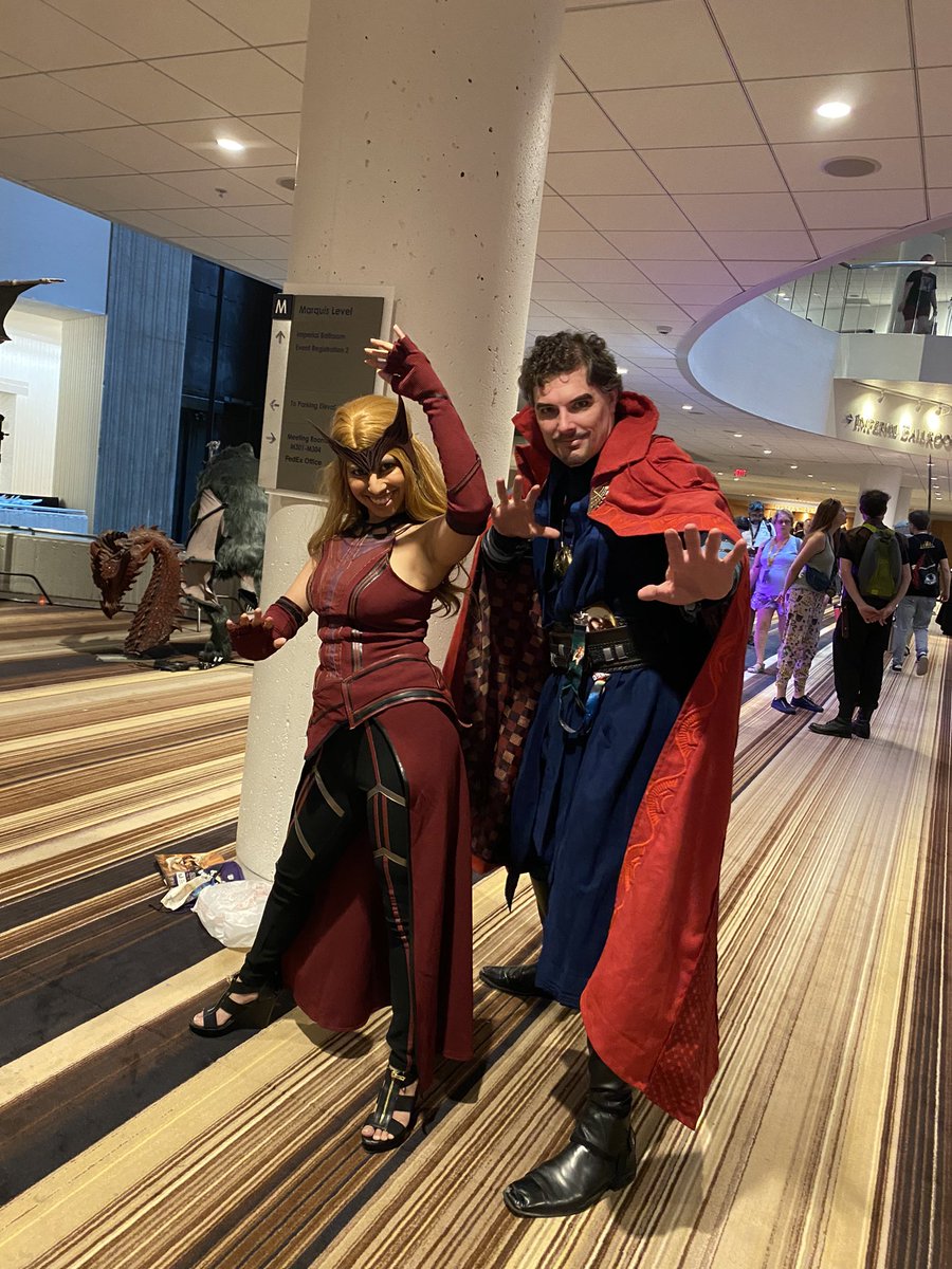Kamiduu's tweet photo. More #cosplay from day 1 of #DragonCon. Light day for me, gotta pace myself to make it through the whole weekend!! #marvel #starwars #doctorstrange #wakandaforever #startrek #StrangerThings https://t.co/pygg3ymOnI